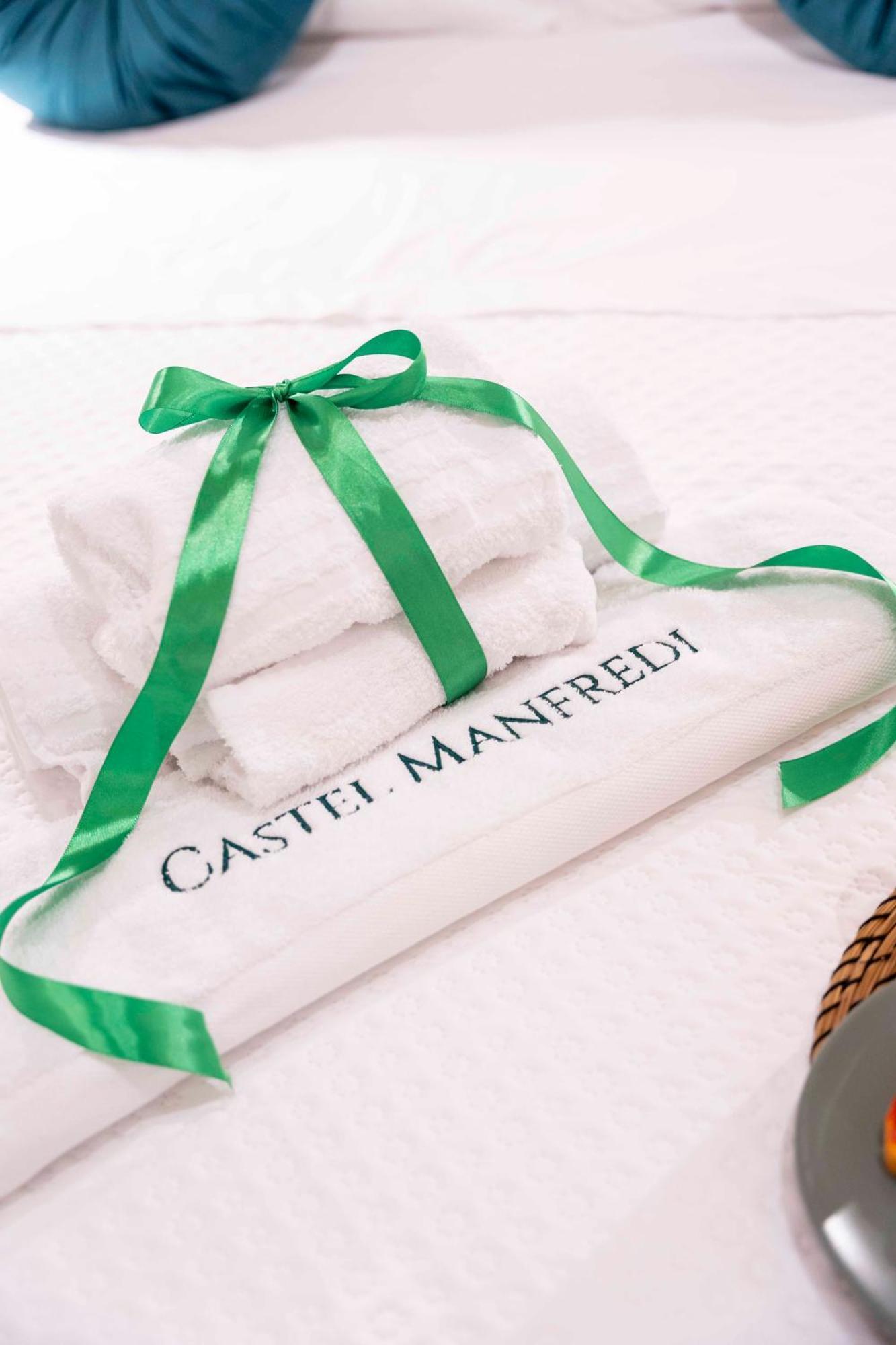 Castel Manfredi Apartments مانفريدونيا المظهر الخارجي الصورة