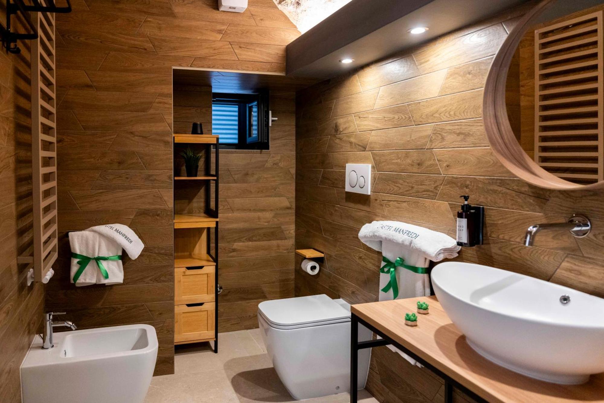 Castel Manfredi Apartments مانفريدونيا المظهر الخارجي الصورة