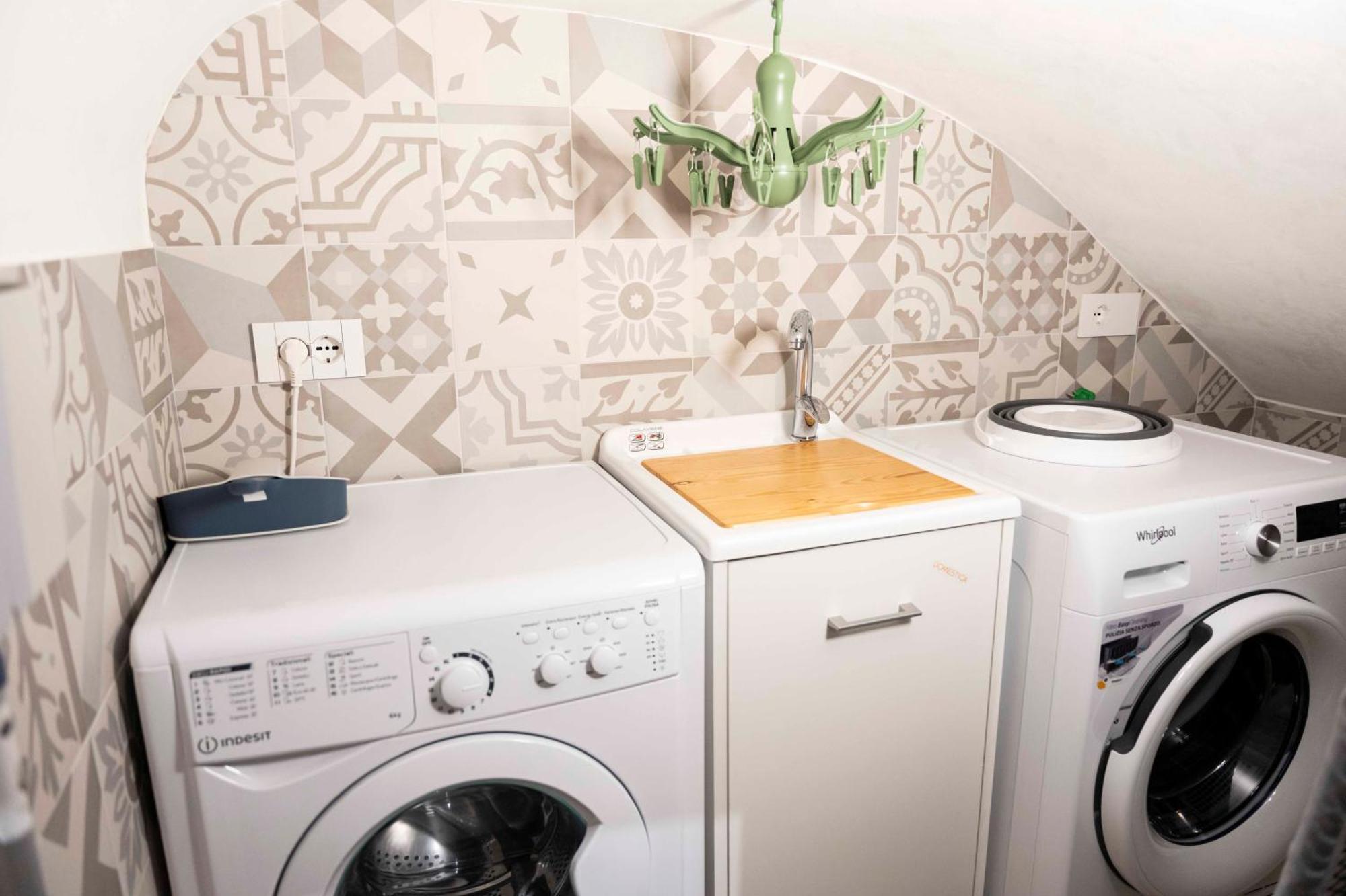 Castel Manfredi Apartments مانفريدونيا المظهر الخارجي الصورة
