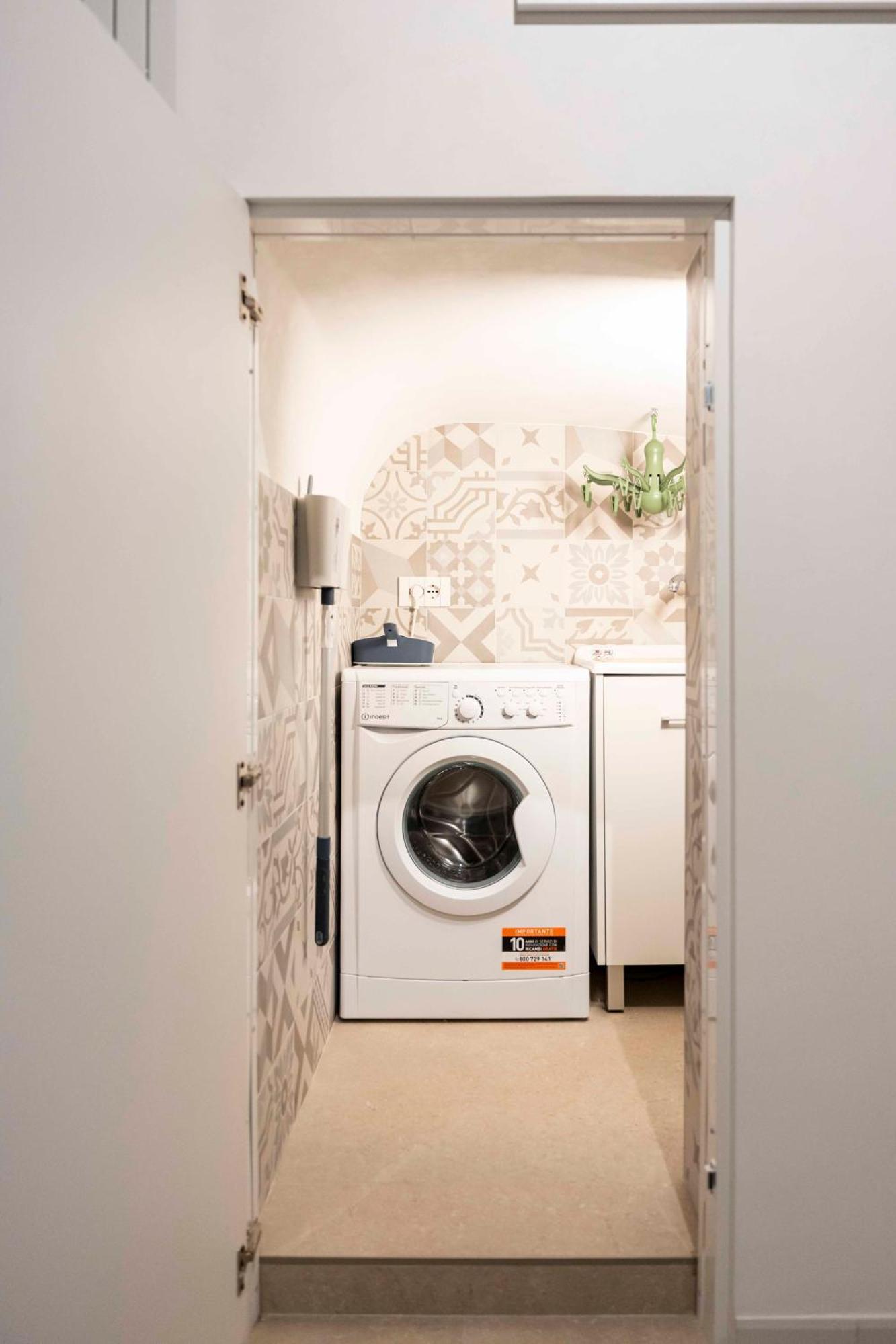 Castel Manfredi Apartments مانفريدونيا المظهر الخارجي الصورة